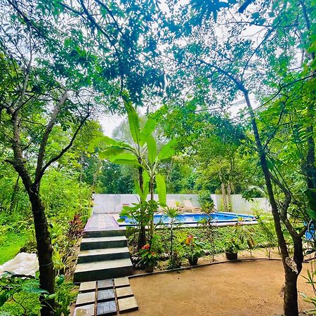 Gangadiya Lodge Szigirija Kültér fotó