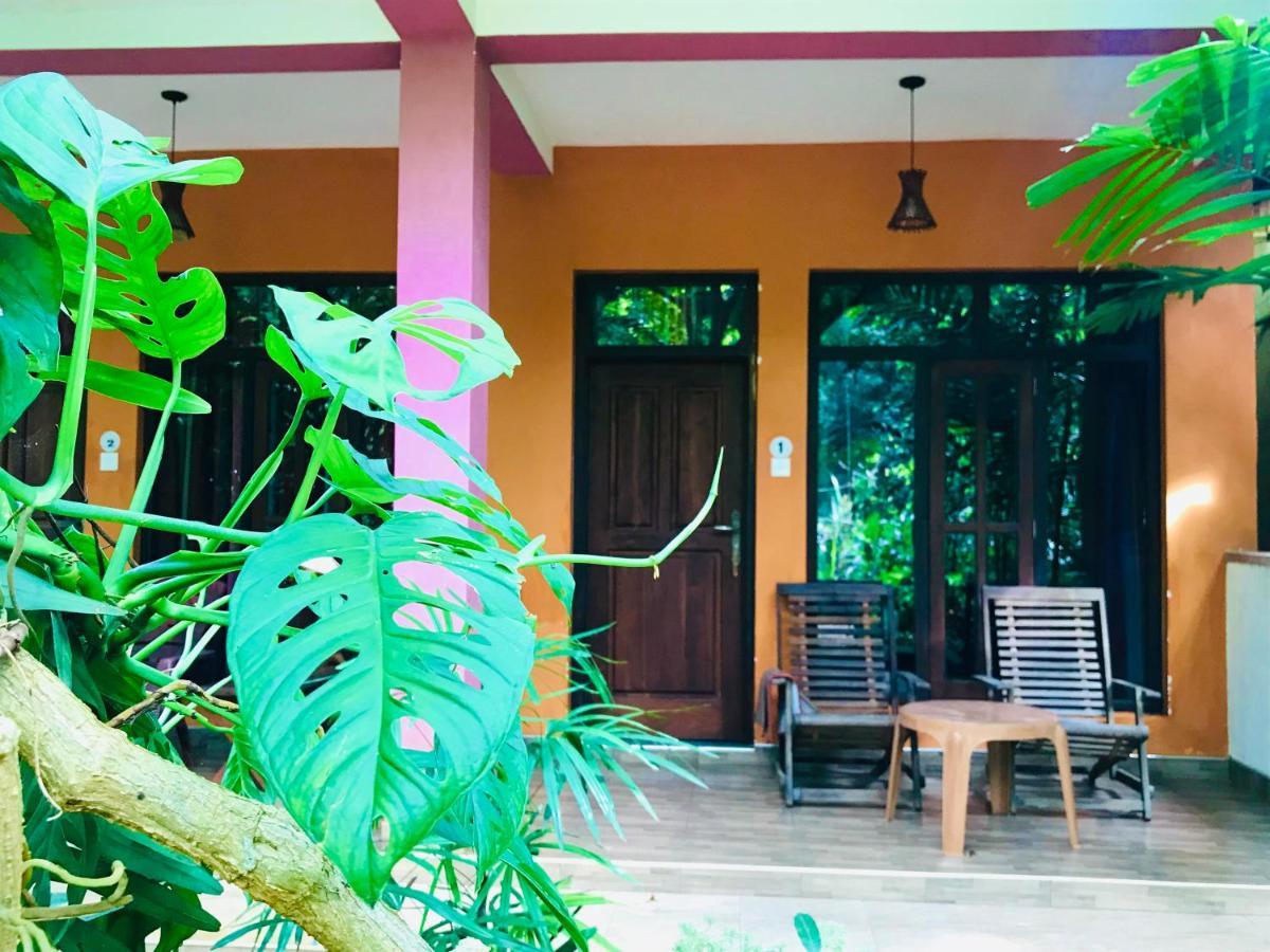 Gangadiya Lodge Szigirija Kültér fotó
