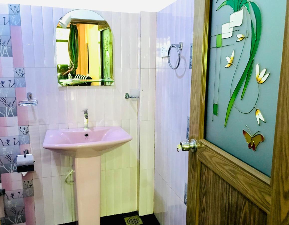 Gangadiya Lodge Szigirija Kültér fotó