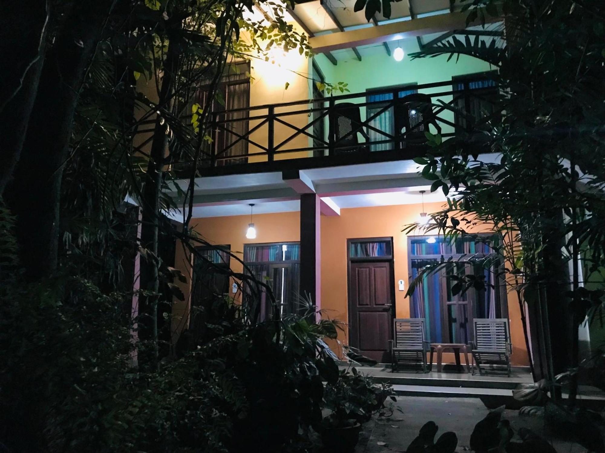 Gangadiya Lodge Szigirija Kültér fotó