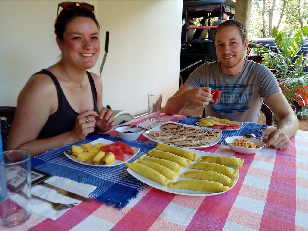 Gangadiya Lodge Szigirija Kültér fotó